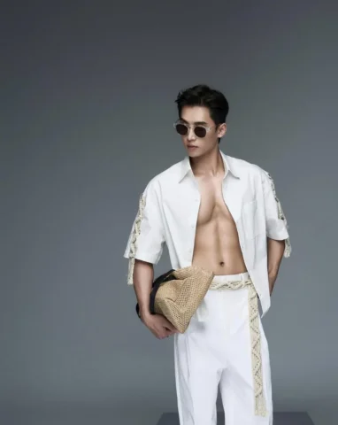 100 Ảnh Kang Chul Đẹp Nhất: Phong Cách Thời Trang Cuốn Hút