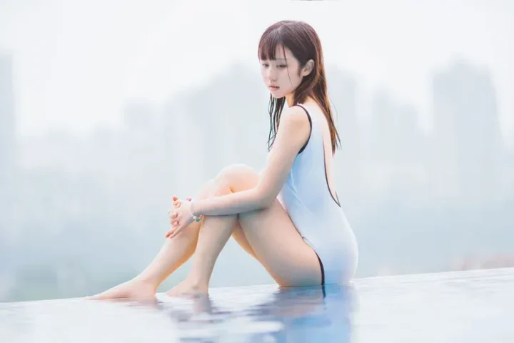 Chiêm ngưỡng vẻ đẹp rạng rỡ qua hình ảnh gái xinh mặc bikini