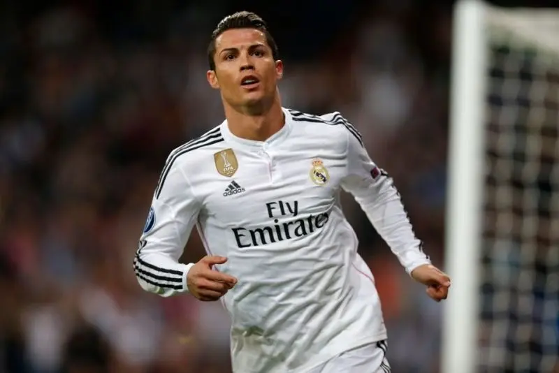 Ronaldo đẹp trai với nụ cười rạng rỡ